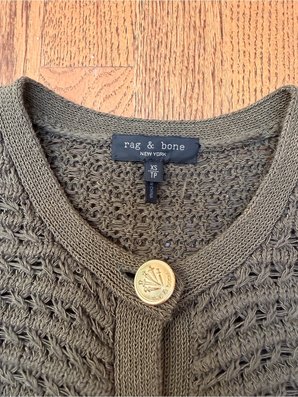 rag & bone Olive Cropped Waffle-Knit Button Cardigan XS - Picture 4 of 7